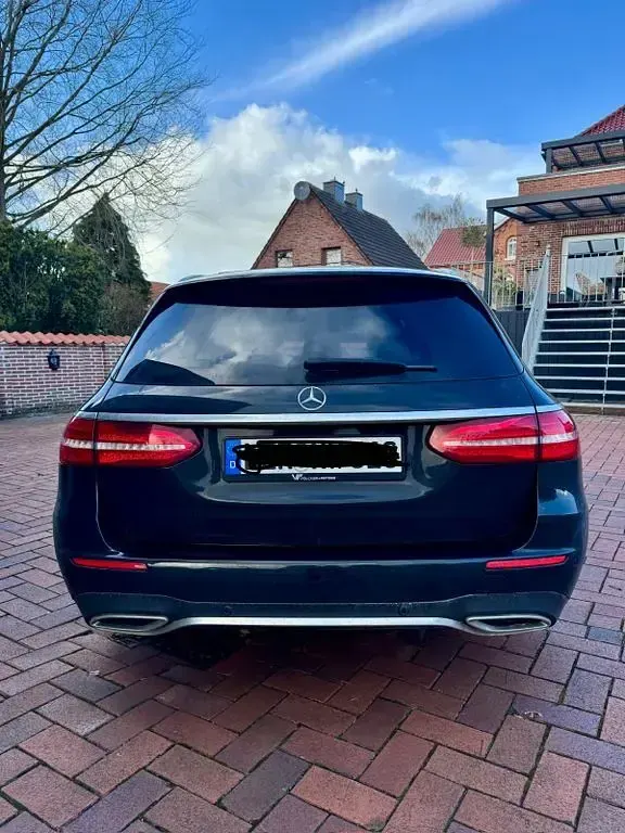 Gebraucht Mercedes E400 340 PS (250 kW) 2019 Schwarz Limousine