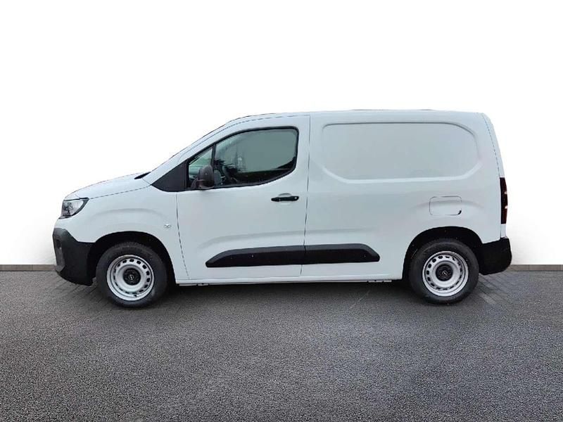 Neu Opel Combo 102 PS (75 kW) 2025 Lackierung weiss icy/typ ausse Van / Kleinbus