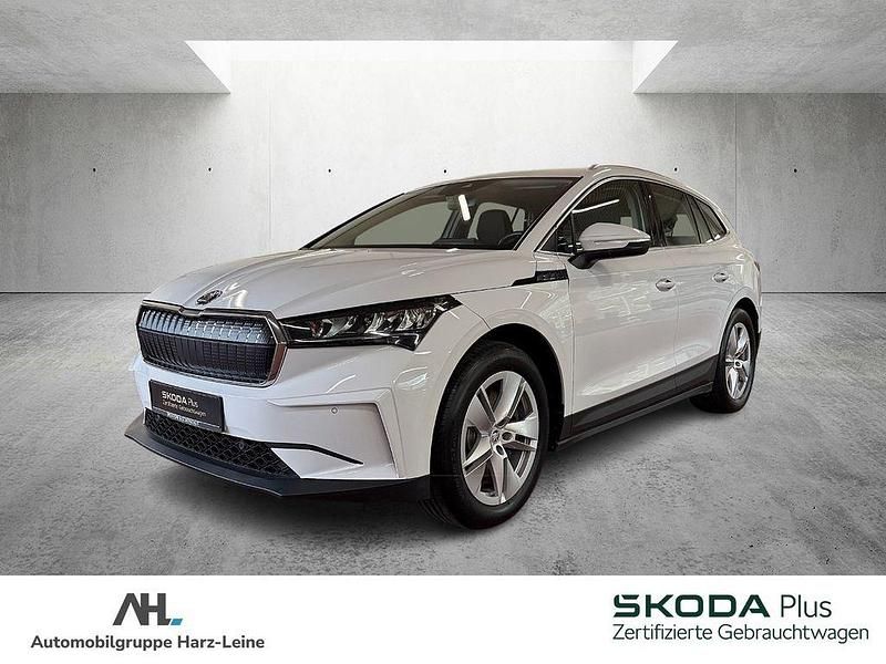 Weiß Gebraucht 2021 Skoda Enyaq iV Loft SUV | 27.655 € (Fairer Preis) - Bild 1/3