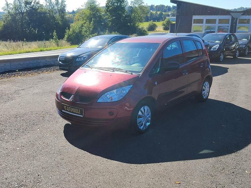 Rot Gebraucht 2005 Mitsubishi Colt Invite Van / Kleinbus | 2.199 € (Guter Preis) - Bild 1/4