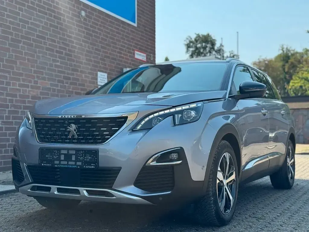 Gebraucht Peugeot 5008 Allure 131 PS (96 kW) 2018 Grau SUV