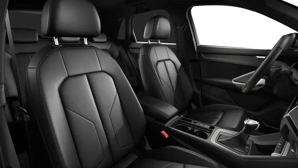 Gebraucht Audi Q3 Advanced 190 PS (139 kW) 2025 Gletscherweiss metallic SUV