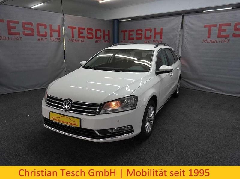 Candyweiss Gebraucht 2012 VW Passat Kombi | 5.990 € (Guter Preis) - Bild 1/3