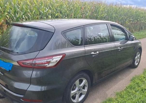 Gebraucht Ford S-MAX Business Edition 190 PS (139 kW) 2016 Grau Van / Kleinbus