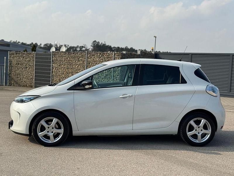 Gebraucht Renault Zoe Zen 42 kW (58 PS) 2013 Weiß Kleinwagen
