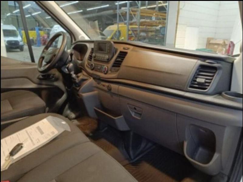 Gebraucht Ford Transit Trend 131 PS (96 kW) 2023 Weiß Van / Kleinbus