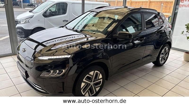 Gebraucht Hyundai Kona Trend 100 kW (136 PS) 2021 Phantom black metallic SUV