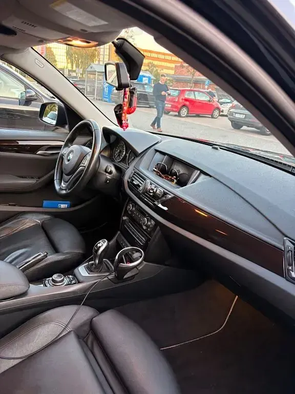 Gebraucht BMW X1 xLine 184 PS (135 kW) 2012 Schwarz SUV