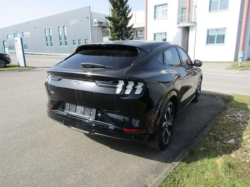 Gebraucht Ford Mustang Mach-E 197 kW (269 PS) 2022 Schwarz SUV