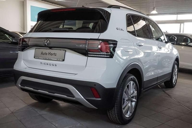 Gebraucht VW T-Cross Goal 150 PS (110 kW) 2025 Pure white SUV