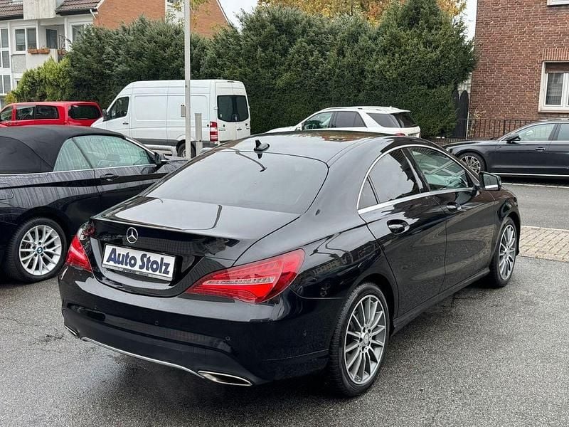 Gebraucht Mercedes CLA180 AMG line 122 PS (89 kW) 2018 Schwarz Limousine