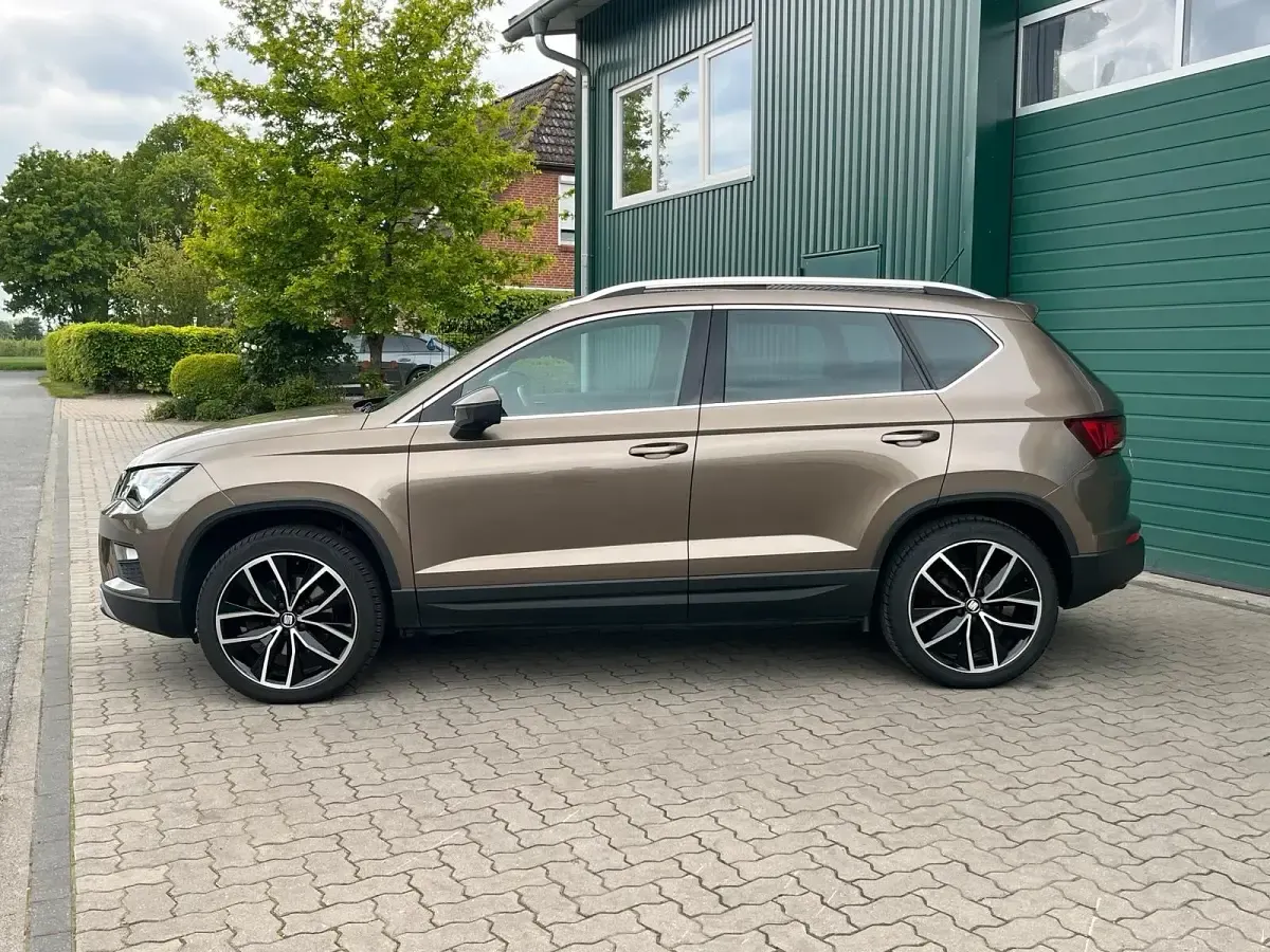 Gebraucht Seat Ateca 4Drive 150 PS (110 kW) 2016 Beige SUV