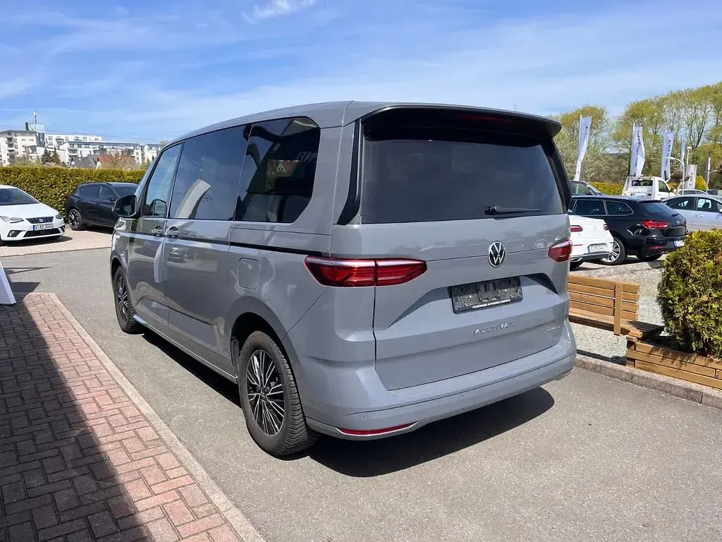 Used VW Multivan 150 HP (110 kW) 2022 Grey Minivan