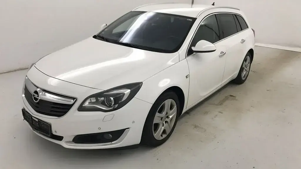 Gebraucht Opel Insignia Innovation 136 PS (100 kW) 2016 Weiß Kombi