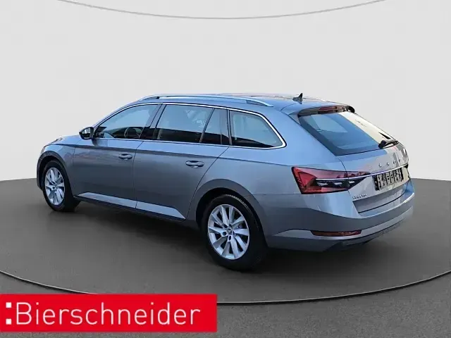 Gebraucht Skoda Superb Style 156 PS (114 kW) 2020 Grau Kombi