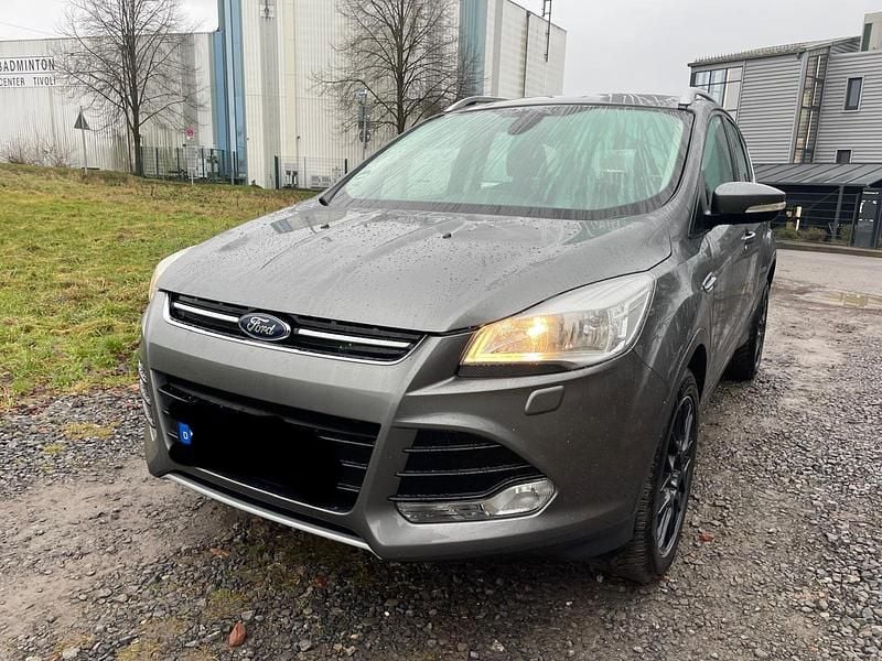 Gebraucht Ford Kuga 149 PS (109 kW) 2013 Grau SUV