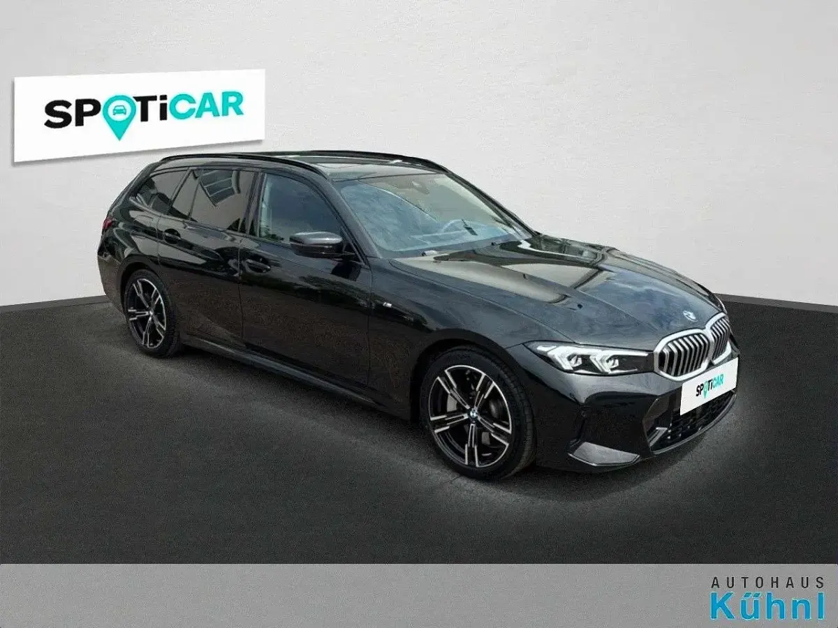 Gebraucht BMW 330 M Sport 245 PS (180 kW) 2025 Black sapphire metallic Kombi
