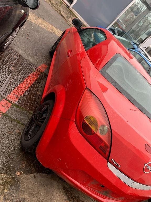 Gebraucht Opel Tigra 90 PS (66 kW) 2006 Rot Cabrio