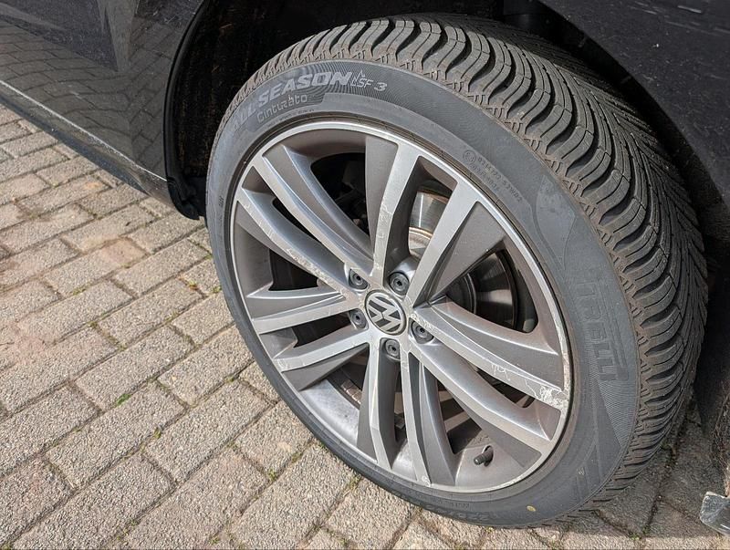 Usado VW Shuttle 200 HP (147 kW) 2012 Preto Monovolume