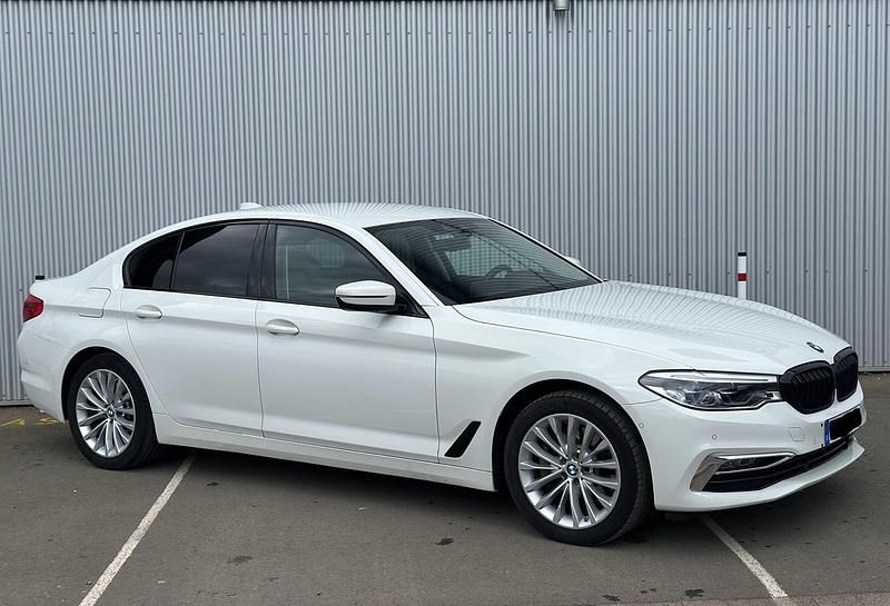Second-hand BMW 530e Efficient Dynamics 298 CP (219 kW) 2019 Alb Berlinǎ