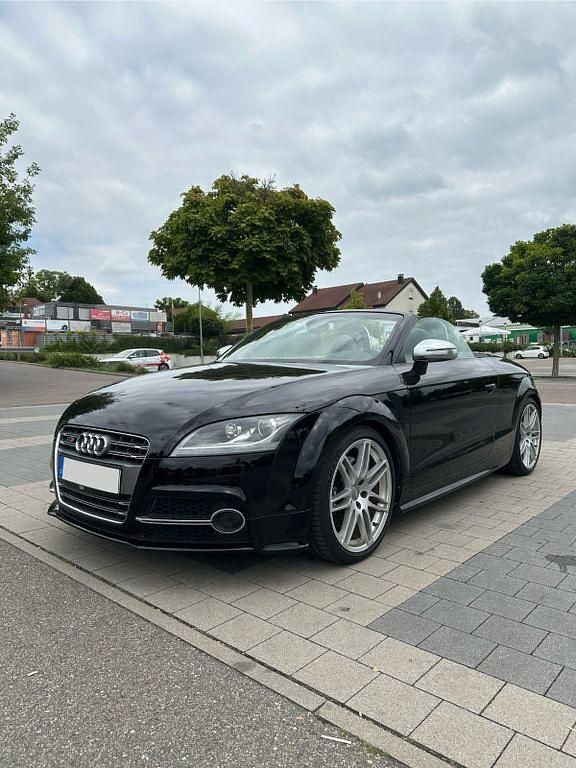 Schwarz Gebraucht 2011 Audi TT Roadster Ambiente Cabrio | 18.700 € (Fairer Preis) - Bild 1/4