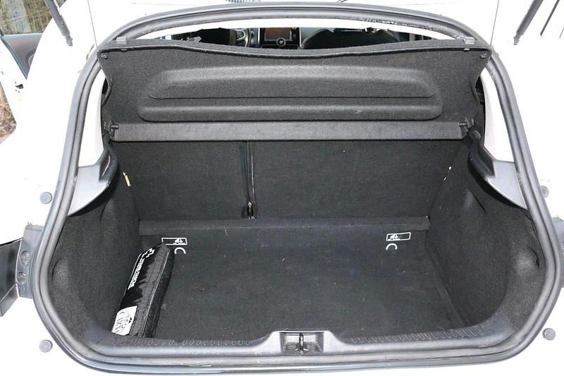 Gebraucht Renault Clio IV 75 PS (55 kW) 2016 Weiß Kleinwagen