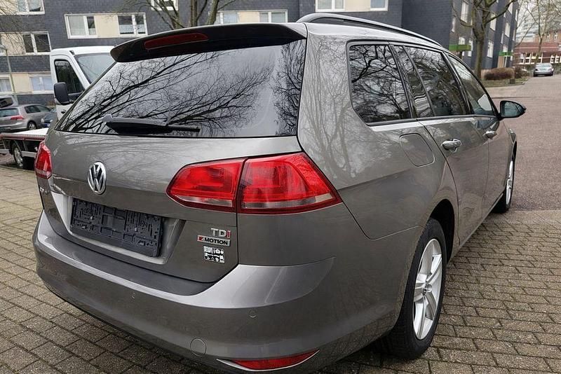 Gebraucht VW Golf VII 110 PS (80 kW) 2015 Grau Limousine