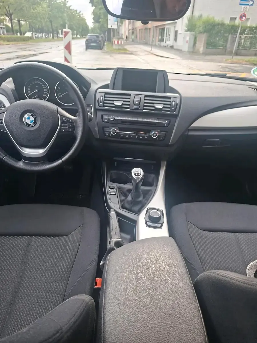 Gebraucht BMW 118 143 PS (105 kW) 2014 Weiß Kleinwagen