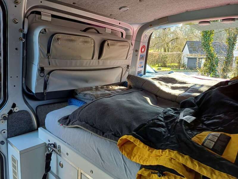 Silber Gebraucht 2014 VW T5 Van | 26.000 € - Bild 1/4