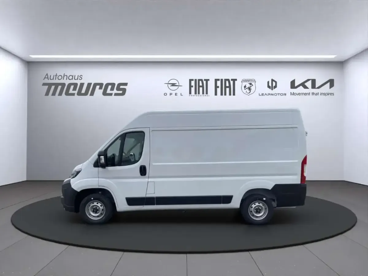 Neu Opel Movano 140 PS (102 kW) 2025 Weiss Van