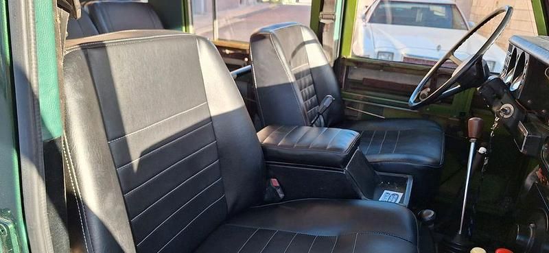 Usado Land Rover 3 95 CV (69 kW) 1982 Verde SUV