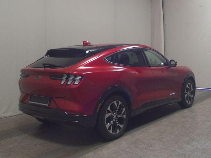 Gebraucht Ford Mustang Mach-E 258 kW (351 PS) 2021 Lucid rot metallic SUV