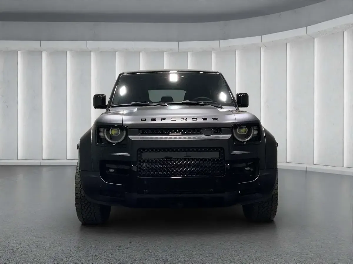 Neu Land Rover Defender 634 PS (466 kW) 2026 Schwarz SUV