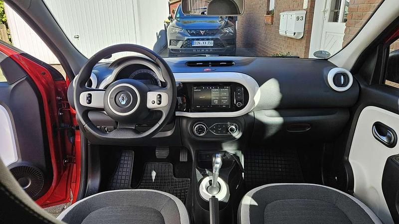 Gebraucht Renault Twingo Zen 60 kW (82 PS) 2021 Rot Kleinwagen