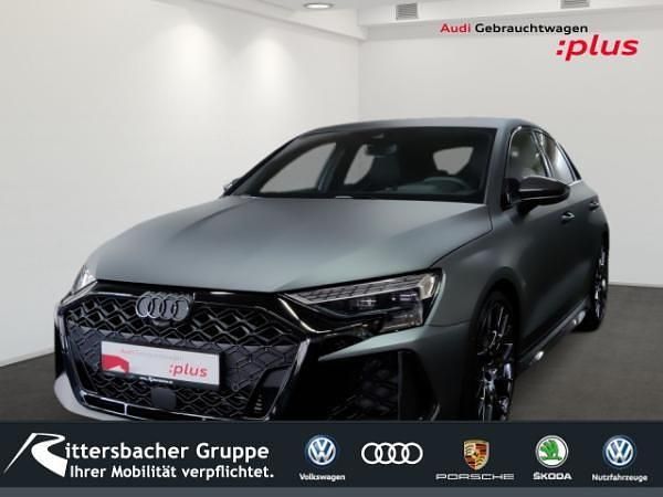 Grau (matteffektlackierung audi exclusive) Gebraucht 2024 Audi RS3 Sportback Comfort Kleinwagen | 72.381 € - Bild 1/4