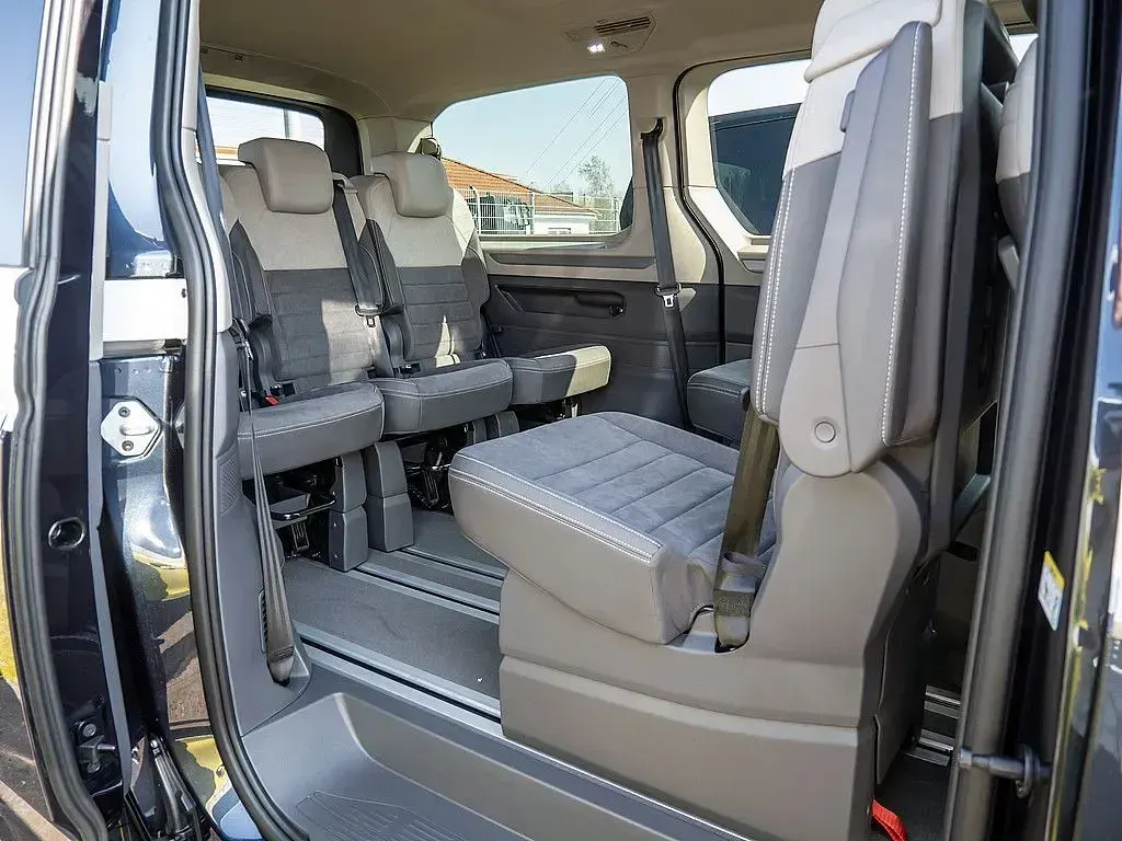 Neu VW Multivan 150 PS (110 kW) 2026 Weiß Van / Kleinbus