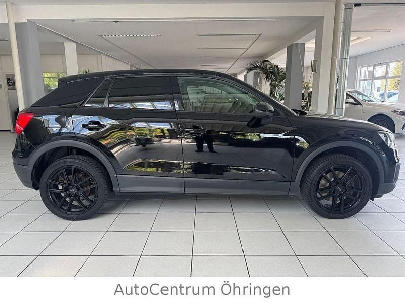 Usata Audi Q2 Basis 116 CV (85 kW) 2017 Nero SUV
