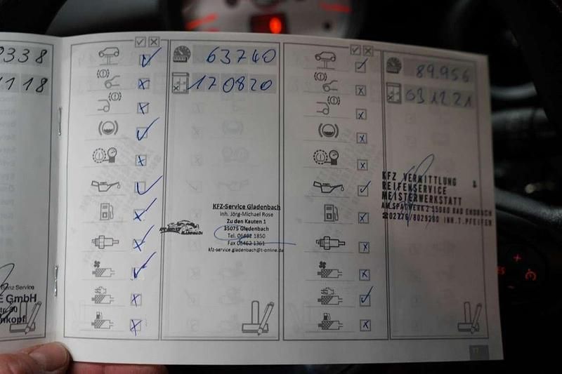 Gebraucht Mini Cooper D 111 PS (81 kW) 2013 Iced chocolate Kleinwagen