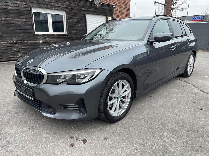 Gebraucht BMW 320 Advantage 190 PS (139 kW) 2020 Grau Limousine