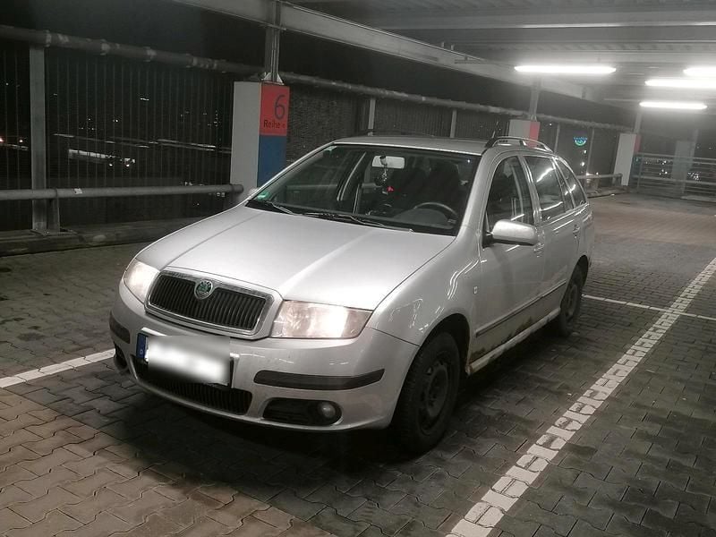 Silber Gebraucht 2007 Skoda Fabia Kombi | 700 € (Superpreis) - Bild 1/4