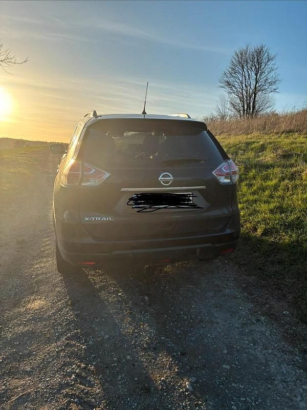 Gebraucht Nissan X-Trail 130 PS (95 kW) 2016 Schwarz SUV