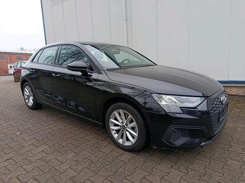Gebraucht Audi A3 116 PS (85 kW) 2021 Schwarz Limousine