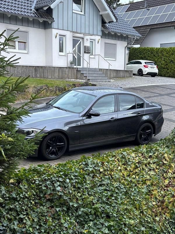 Schwarz Gebraucht 2008 BMW 325 M Sport Limousine | 7.200 € (Guter Preis) - Bild 1/4