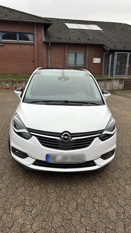 Weiß Gebraucht 2016 Opel Zafira Van / Kleinbus | 9.500 € (Fairer Preis) - Bild 1/4