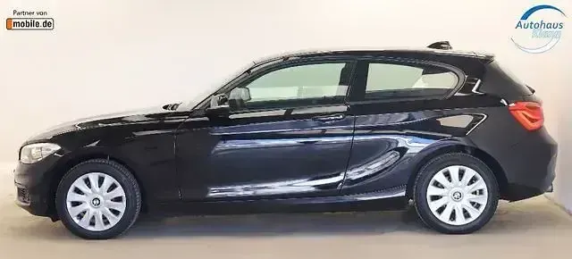 Gebraucht BMW 116 Sport Line 109 PS (80 kW) 2016 Schwarz Kleinwagen