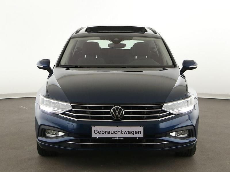Second-hand VW Passat Business 122 CP (89 kW) 2023 Albastru Break
