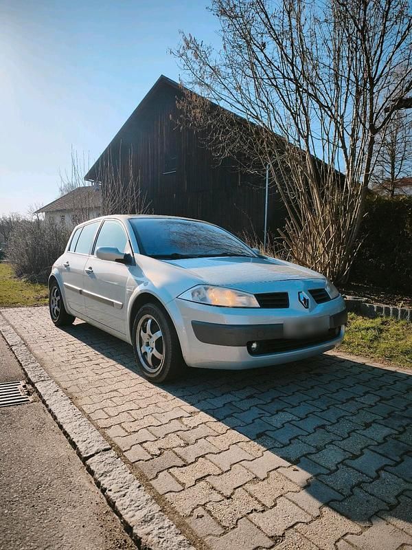 Gebraucht Renault Mégane II 135 PS (99 kW) 2003 Silber Kleinwagen