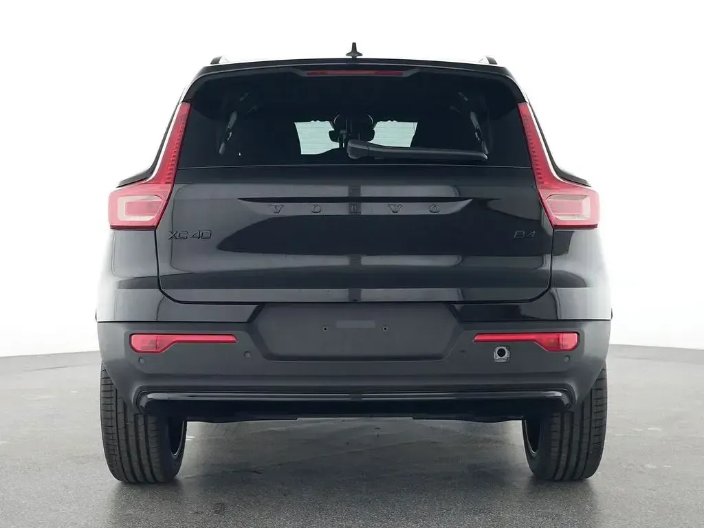 Gebraucht Volvo XC40 Plus 197 PS (144 kW) 2025 Schwarz SUV