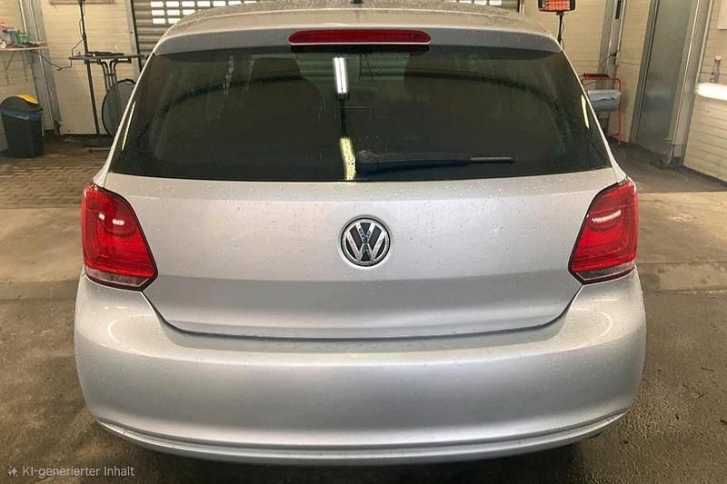 Gebraucht VW Polo Style 69 PS (50 kW) 2009 Braun Limousine