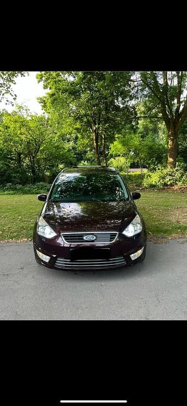 Rot Gebraucht 2011 Ford Galaxy Van / Kleinbus | 5.200 € (Superpreis) - Bild 1/4